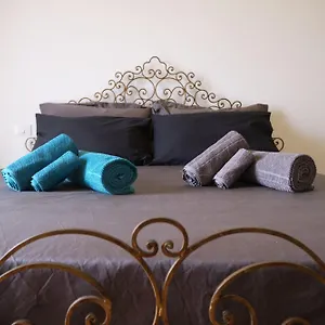 https://amira-home.palermohotels.org